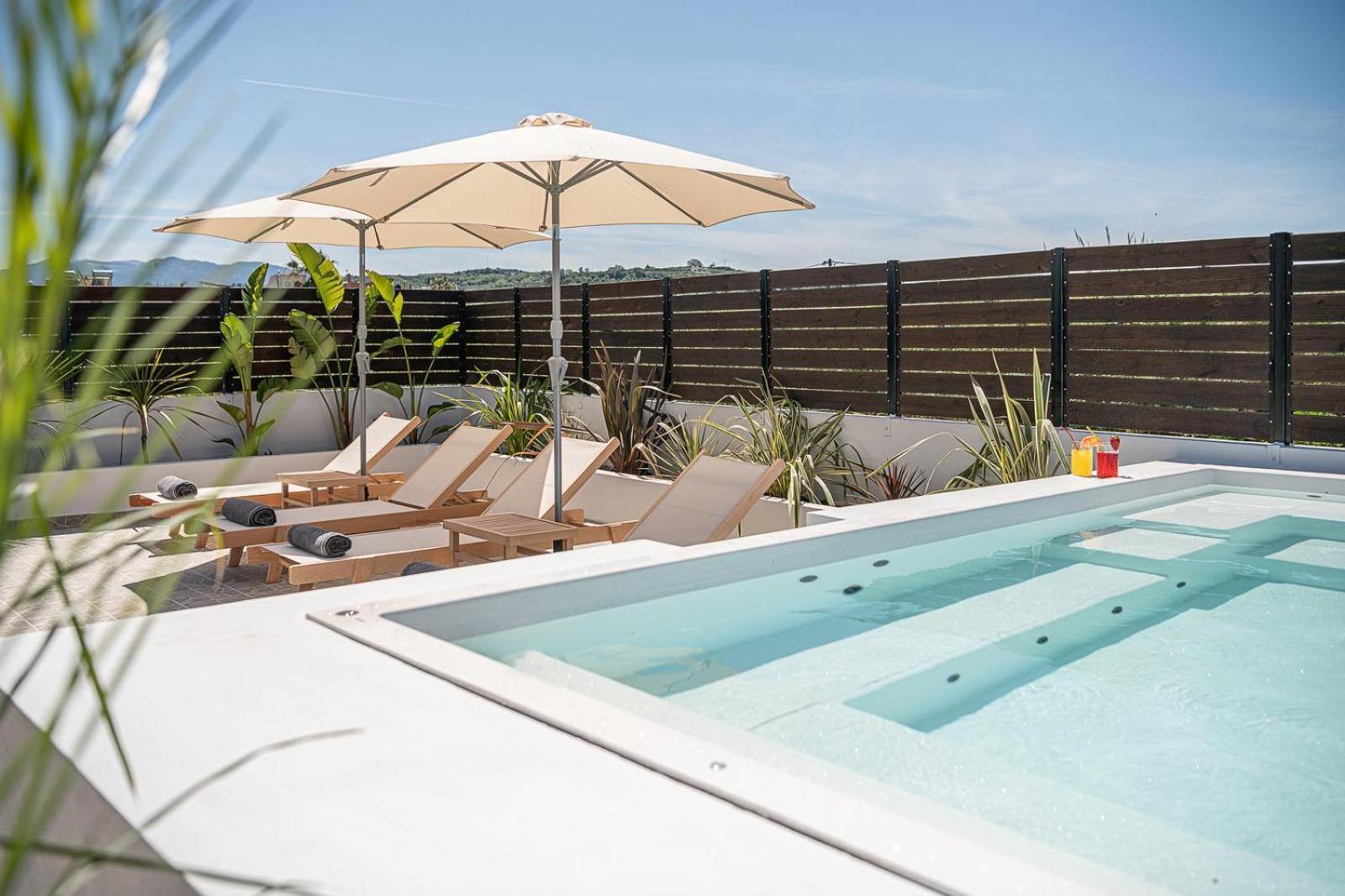 Sol Luxury Apartment - Close To The Beach With A Private Mini Pool Chania  Eksteriør billede