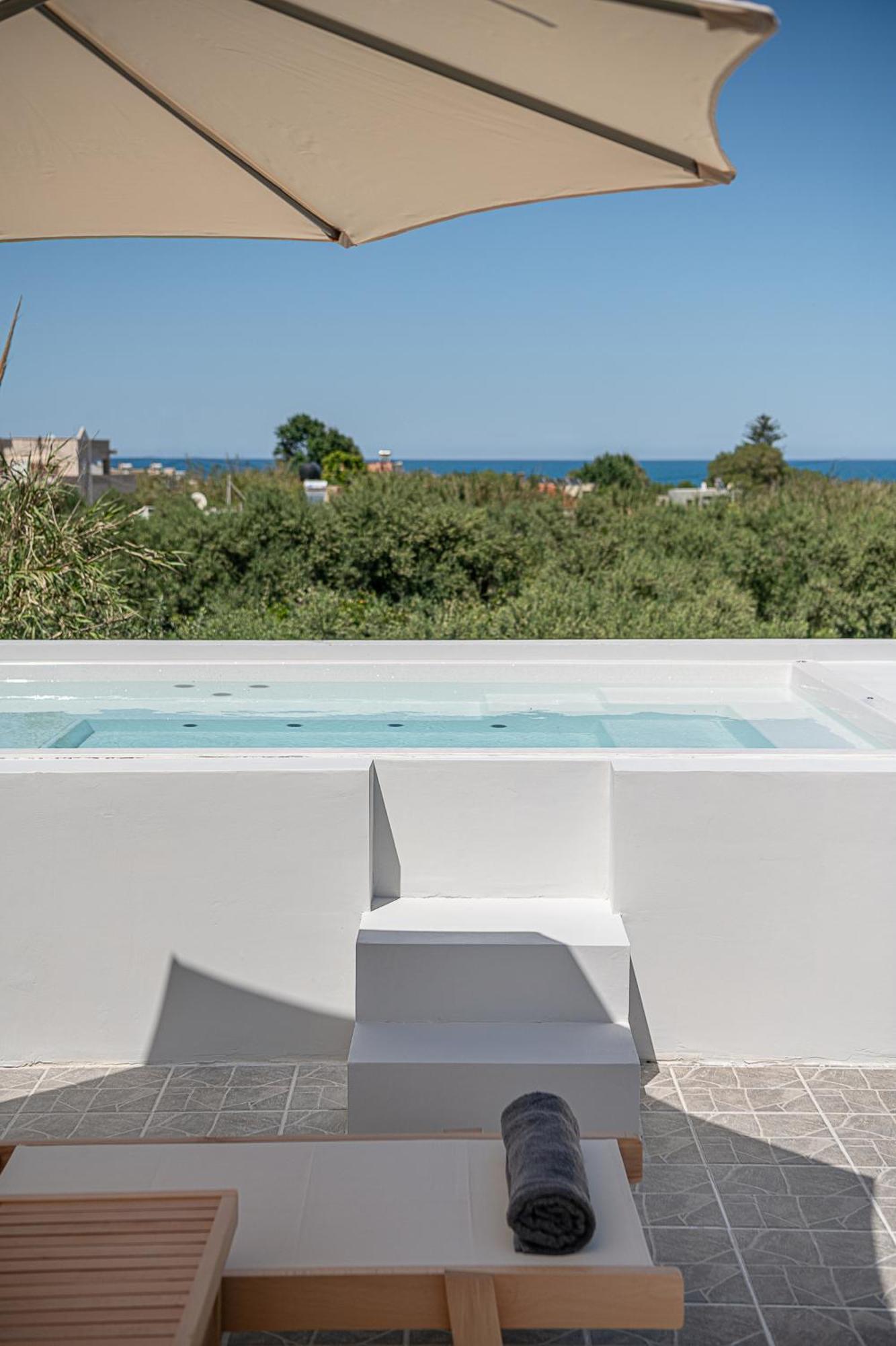 Sol Luxury Apartment - Close To The Beach With A Private Mini Pool Chania  Eksteriør billede